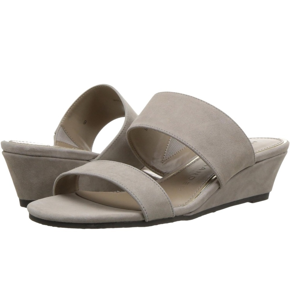 ATHENA ALEXANDER Women's Cream Sandals NEW